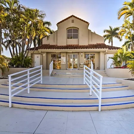 Sunny St Pete Getaway With Shared Pool And Hot Tub Appartement